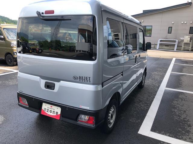 Daihatsu Hijet Cargo 11