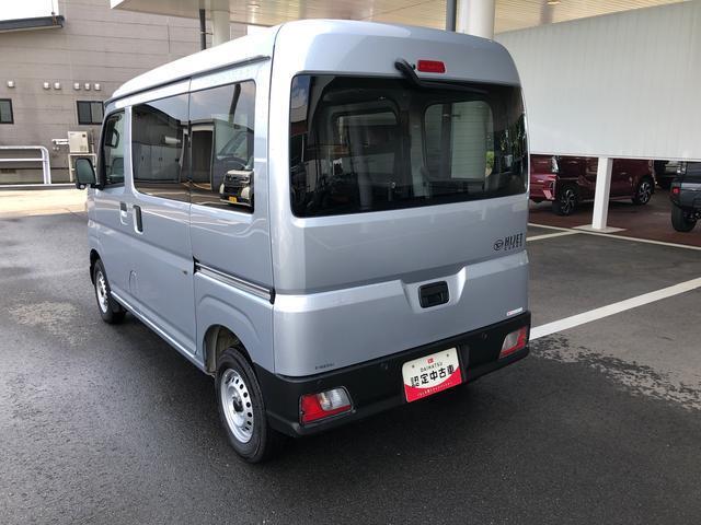 Daihatsu Hijet Cargo 12
