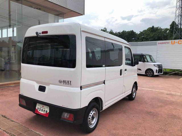 Daihatsu Hijet Cargo 8