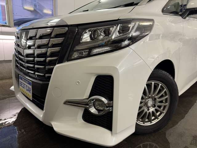 Toyota Alphard 2