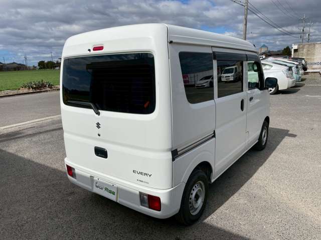 Suzuki Every 7