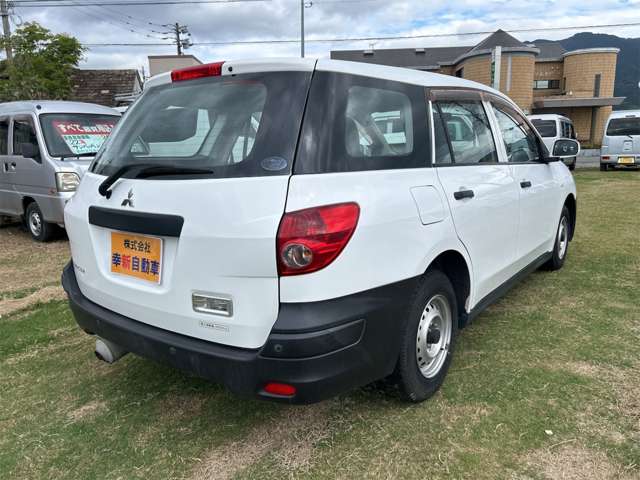 Mitsubishi ランサーカーゴ 8
