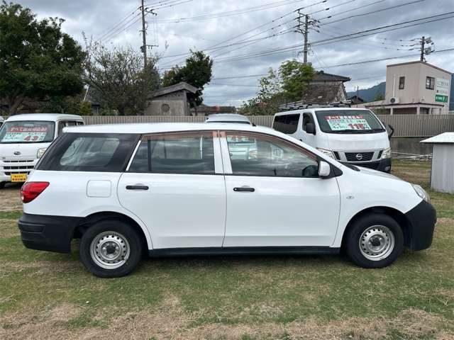 Mitsubishi ランサーカーゴ 9
