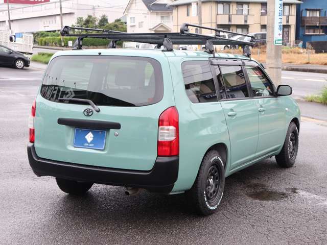Toyota Succeed Van 11