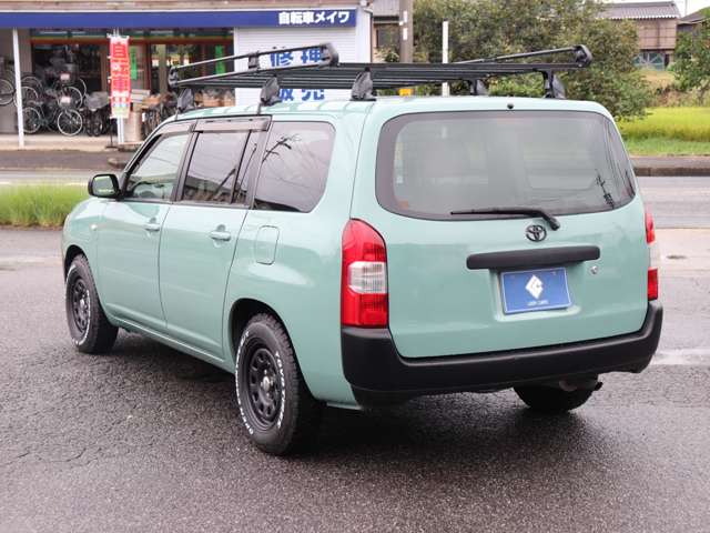 Toyota Succeed Van 12