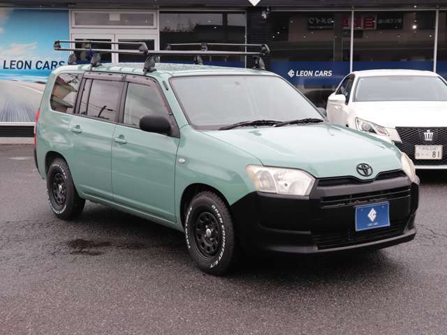 Toyota Succeed Van 10