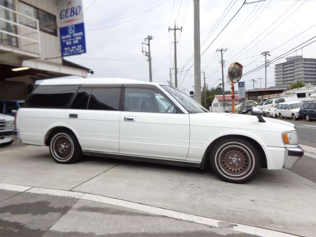Toyota Crown Van 4