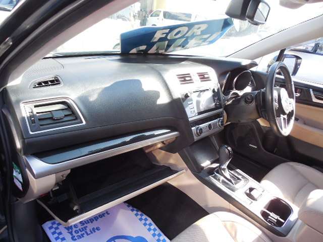 Subaru Legacy Outback 8