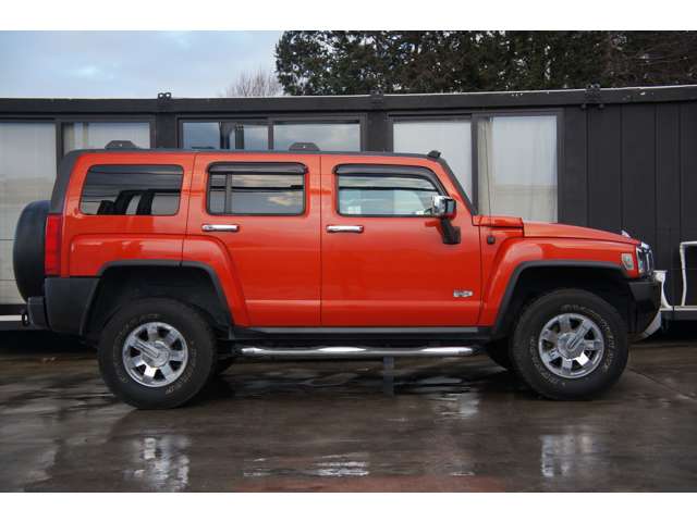 Hummer H3 4