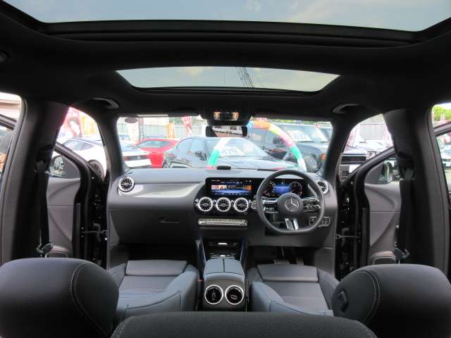 Mercedes-Benz GLA-Class 7