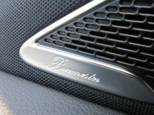 Mercedes-Benz GLA-Class 10