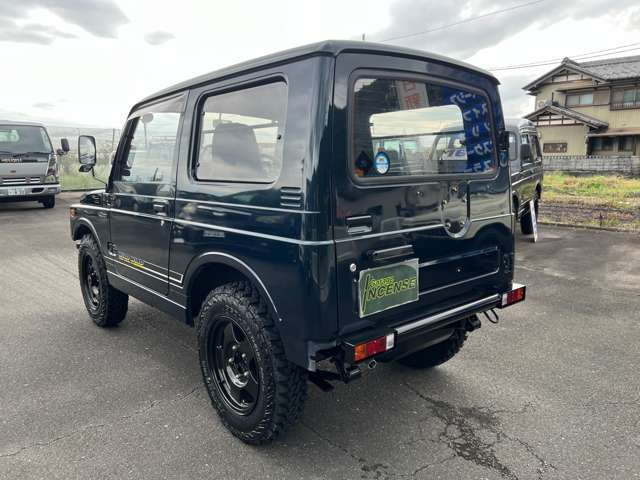 Suzuki Jimny 6