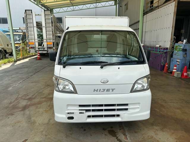 Daihatsu Hijet Truck 2