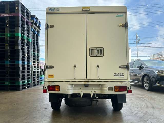 Daihatsu Hijet Truck 6