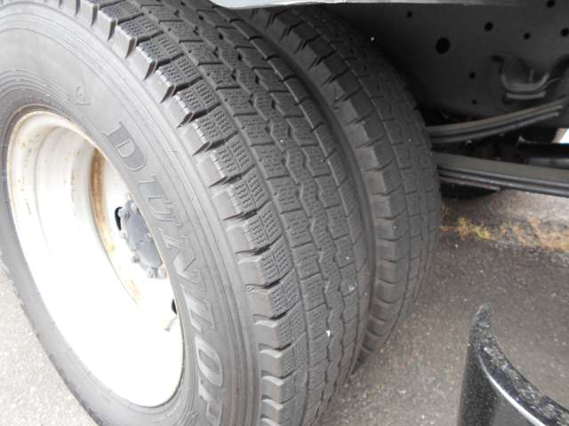 Isuzu Elf 11