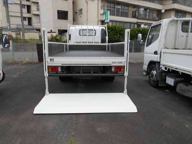 Isuzu Elf 3