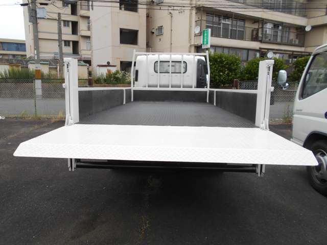 Isuzu Elf 4