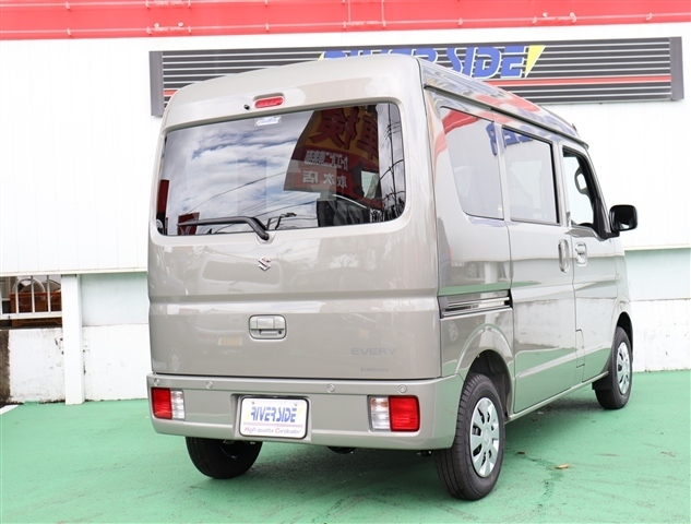 Suzuki Every 6