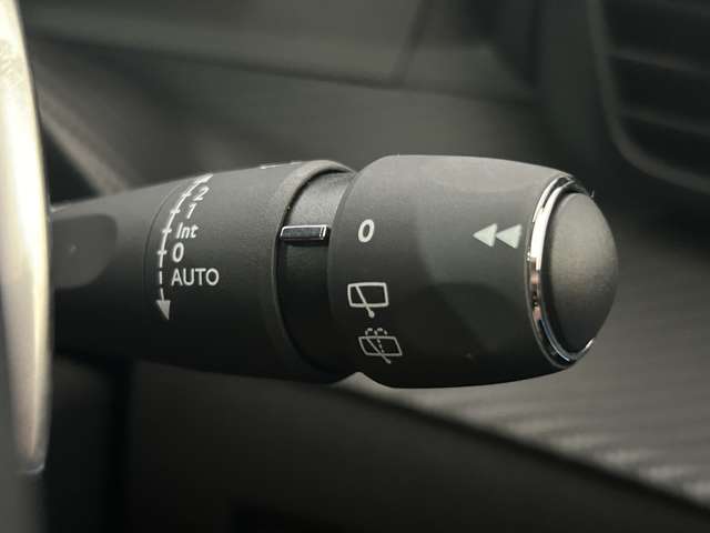 Peugeot SUV 2008 11