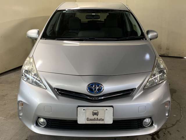 Toyota Prius α 2