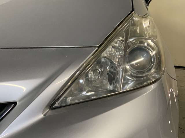 Toyota Prius α 6