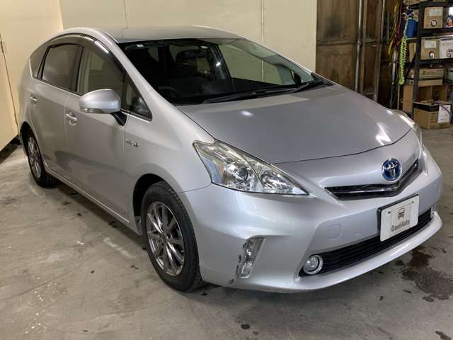 Toyota Prius α 7