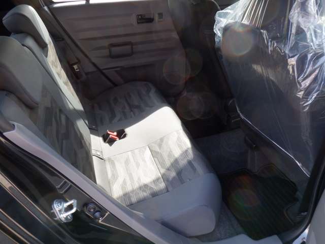 Daihatsu Taft 9