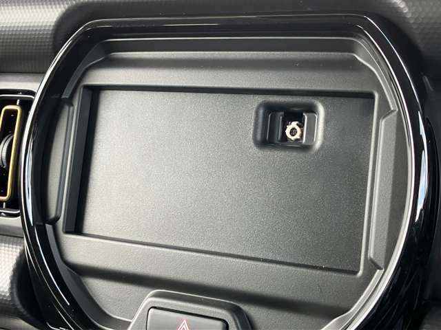 Mazda Flair Crossover 4