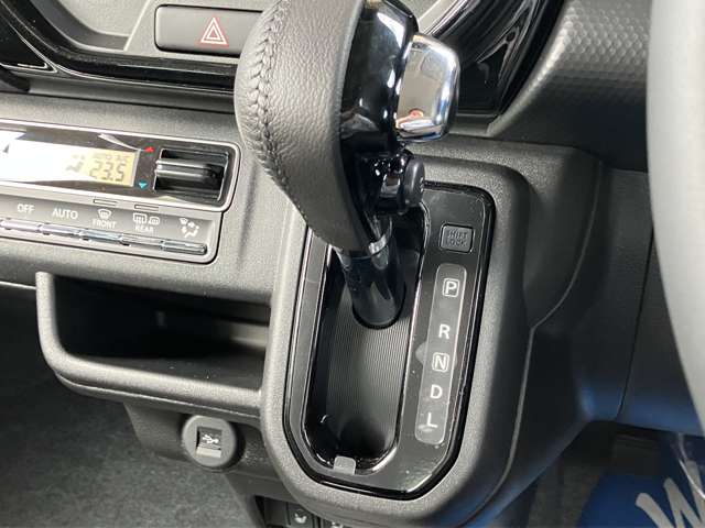 Mazda Flair Crossover 6