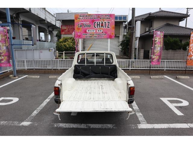 Nissan Sunny Truck 11