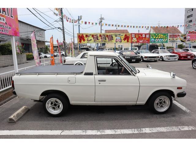 Nissan Sunny Truck 5