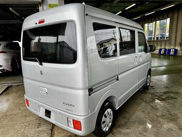 Suzuki Every 4