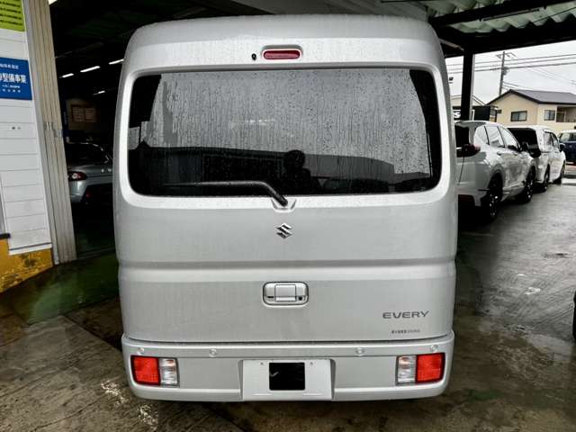 Suzuki Every 6
