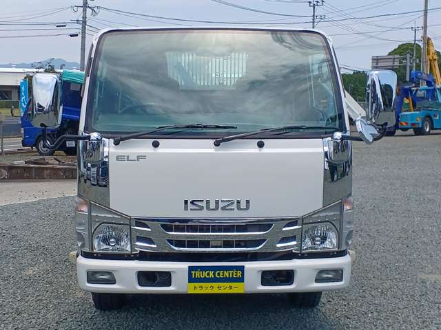 Isuzu Elf 2