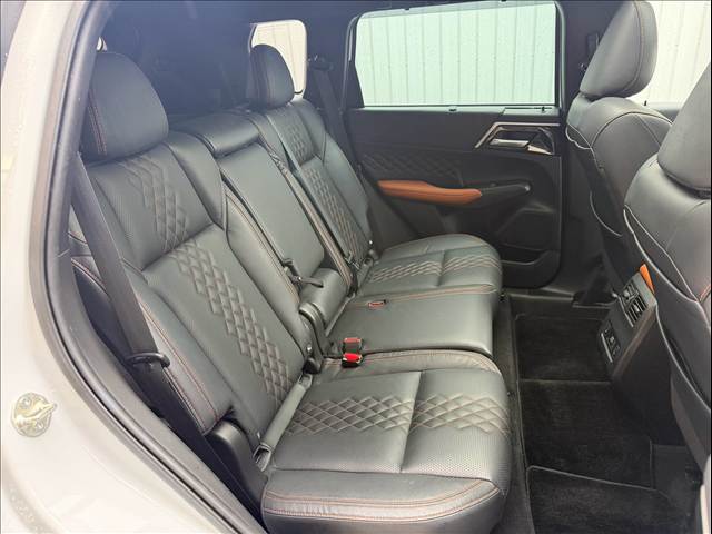 Mitsubishi Outlander 8