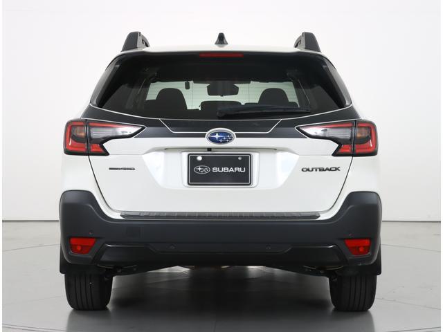 Subaru Legacy Outback 5
