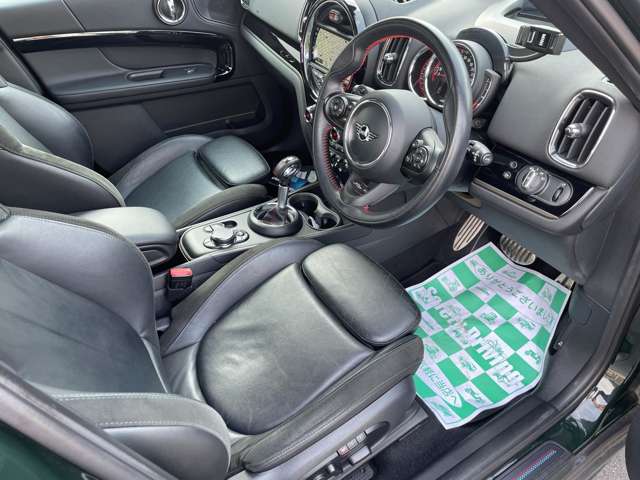 MINI Crossover 10