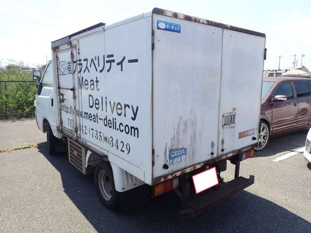 Nissan Vanette 4