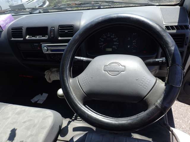 Nissan Vanette 8