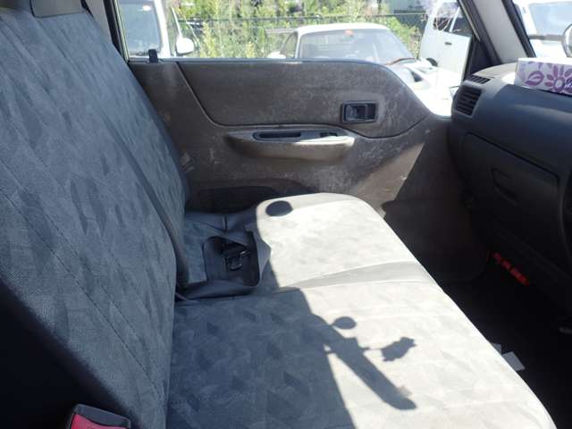 Nissan Vanette 10