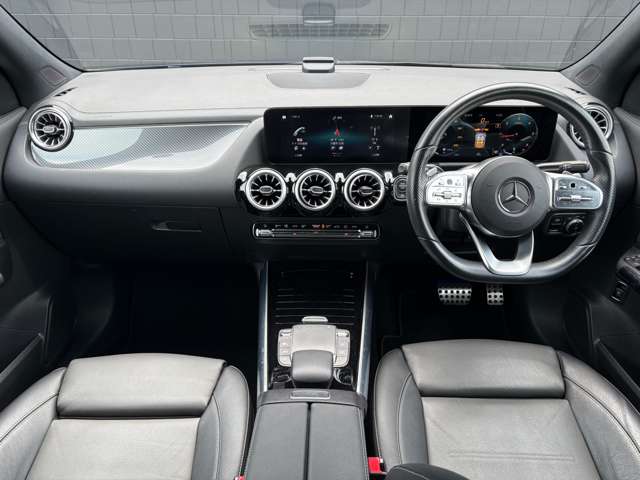 Mercedes-Benz GLA-Class 5