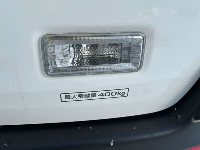 Nissan AD 6