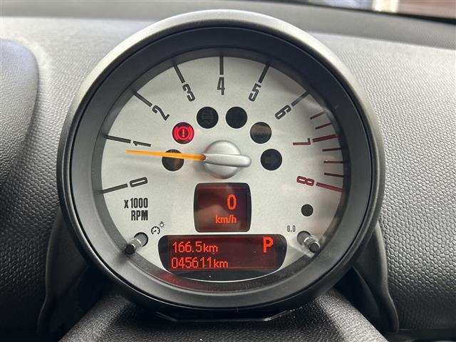 MINI Crossover 7
