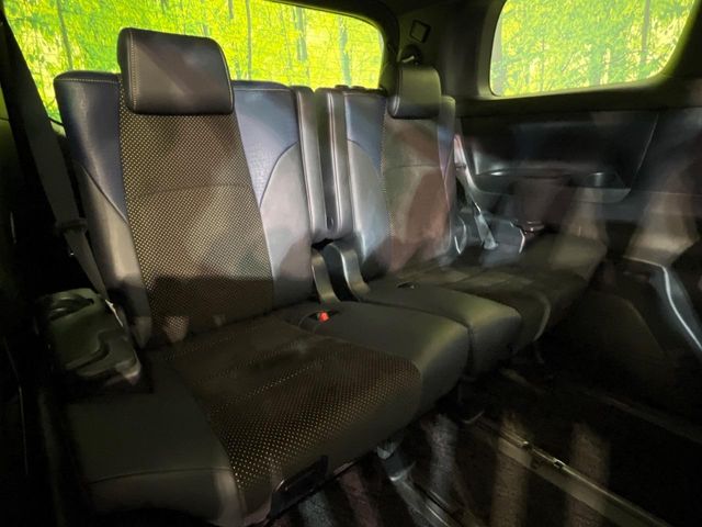 Toyota Vellfire 10