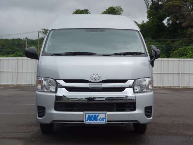 Toyota Hiace Van 2