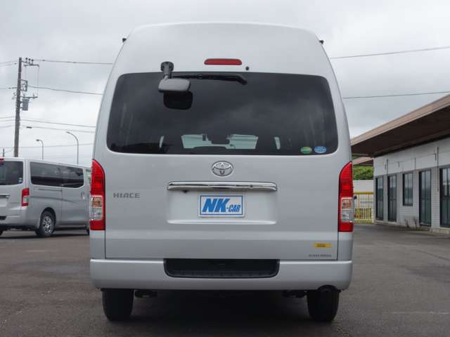 Toyota Hiace Van 3