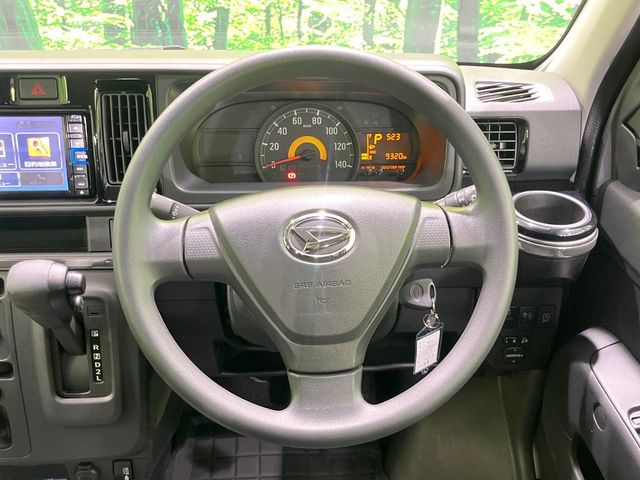 Daihatsu Hijet Deck Van 11