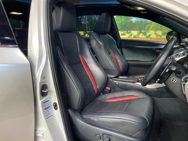Lexus NX 8