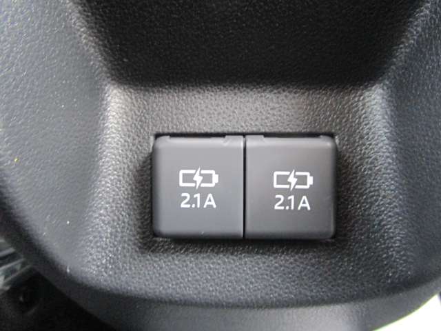 Daihatsu Rocky 12