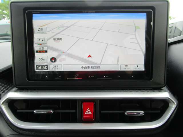 Daihatsu Rocky 3